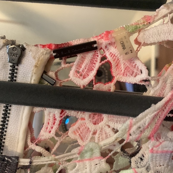 Elie Tahari dress. Woman’s size 2 small. Lace overlay. - Picture 3 of 8